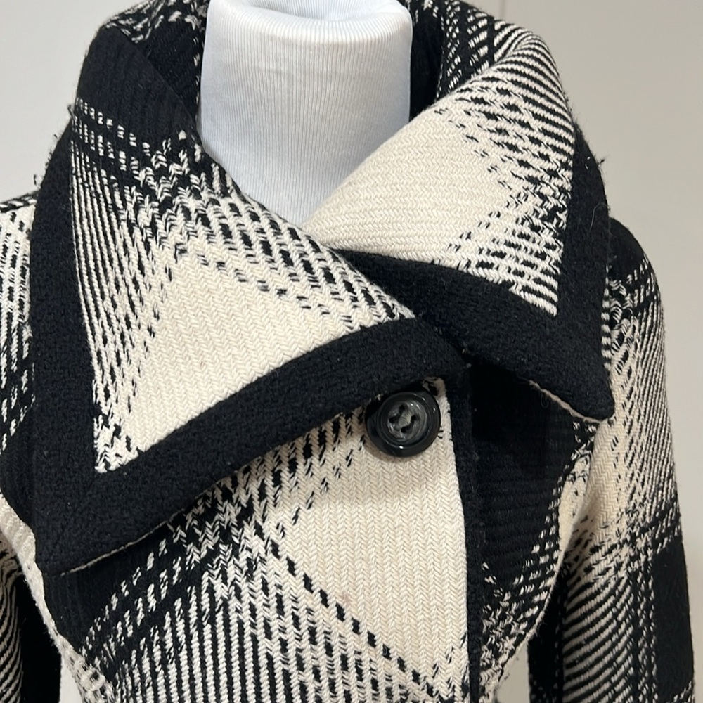Searle Coat - Picture 2 of 5